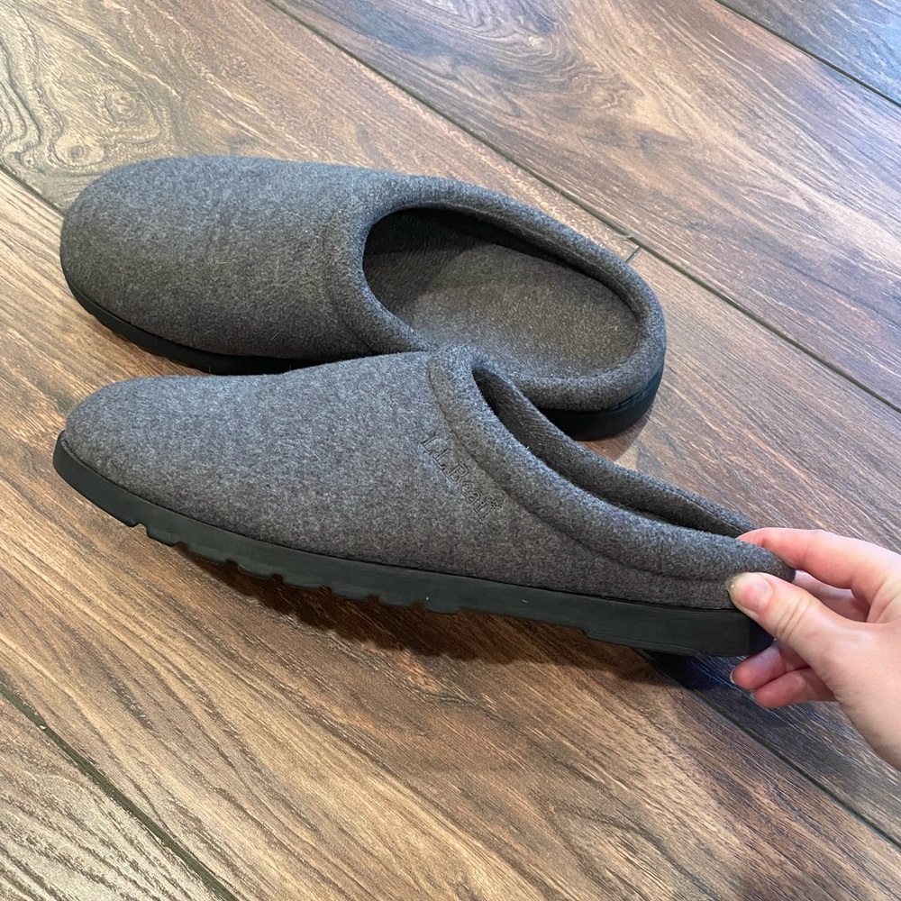 L.L. Bean Charcoal Grey Men’s Slippers